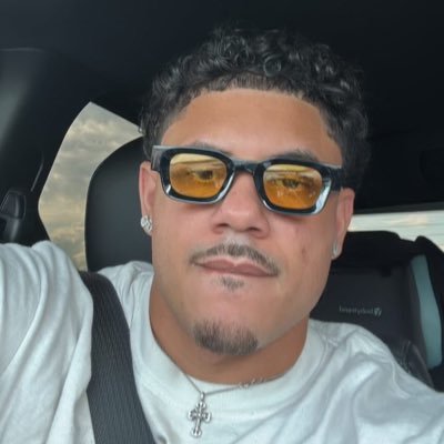 HCorndil's profile picture. GROW THROUGH WHAT YOU GO THROUGH ✨