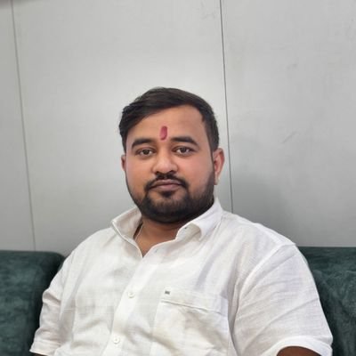 aps4nation's profile picture. ॐ नमः शिवाय👏🔱🙏
Talks About #Herbal #Aromatherapy #EssentialOils🌱 Med.& Aromatic Planter | Essential Oil | Social Activists