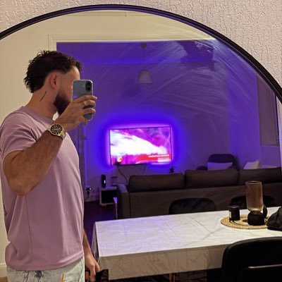 _lazettino_'s profile picture. 