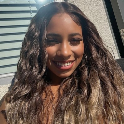 highimchey_'s profile picture. all this forehead & still can’t remember shit