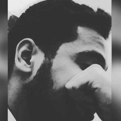 Ahmdhmzwi's profile picture. ll Dentist & Poet ll
ⓘ I know the sound of your heart & I write about it.