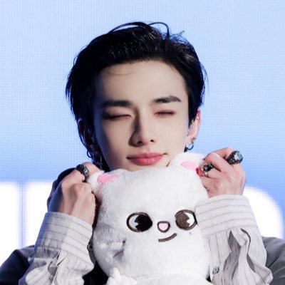 JuBukeki's profile picture. Carioca, baby stay, mãe de 2 e tutora de 2 #ot8 🥝🐥🐺🦊🐿️🐶🐰🐷