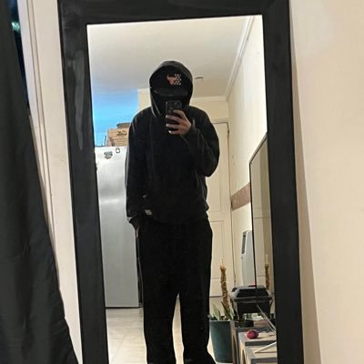 thestarboy777's profile picture. me gusta el rock, la canarias y el pokemon verde hoja