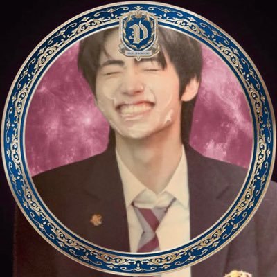 luciferhoon13's profile picture. #1 loml stan| ifb| FREE 🇵🇸| 18| I LOVE MEMORABILIA (Lucifer ❤️) | ENHYPEN | Le Sserafim | Taylor Swift | 1D | Olivia Rodrigo | Books | I miss Harry Styles |