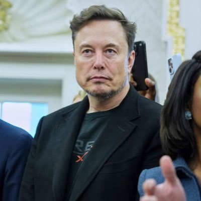 Elonmusk512351's profile picture. 