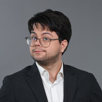 HugoCouturier's profile picture. Journaliste indé qui vulgarise la politique et le Parlement
 #AuPerchoir sur Twitch
Intervenant sur @LCP parfois
(Bannière = montage)