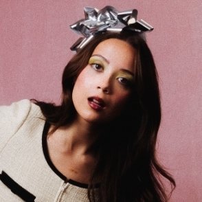 bewitchedbrina's profile picture. it's not forever, it's just a feeling (ela/dela)