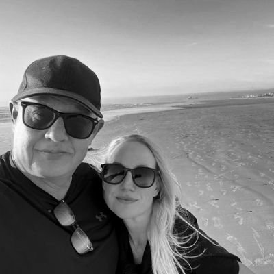 Lindidbeer's profile picture. °mother°vegetarian°minimalist°
Hiking-,beach-,yoga-,coffee-lover. I have a thing for mountains⛰️ Soos bubblegum.