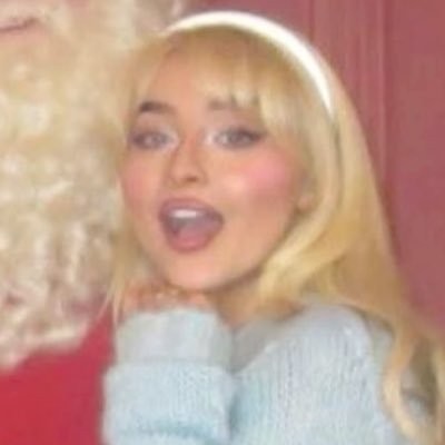 21hrs29mins's profile picture. maior bissexual performática do meu bairro