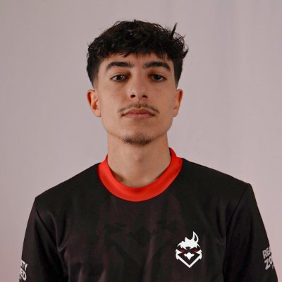 akinzyo's profile picture. 22yo | CEO @RealityZoned • Graphic & motion design | Je m’occupe de @minorifn_ | Work w/ @Revenja_