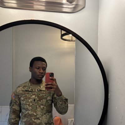 1real_dessy's profile picture. unwritten Chapters ✍🏾