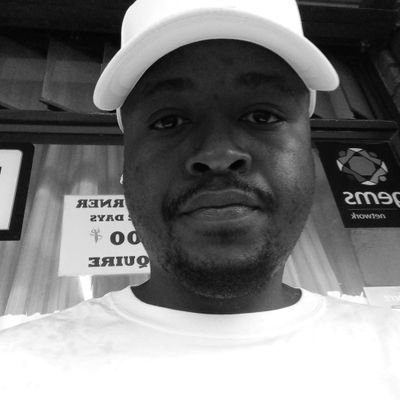 j_seriri's profile picture. ke Mopedi//Mmina Tau🦁//Information Technology//Sports Trade//Orlando Pirates//Tzaneen born and raised