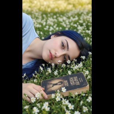 Deadpoetpassion's profile picture. 𝑰𝑵𝑭𝑱 | 𝑵𝒆𝒓𝒅 | 𝑴𝑪𝑩 𝑺𝒕𝒖𝒅𝒆𝒏𝒕 
به دنیا آمده ام تا زیبایی را در همه چیز ببینم