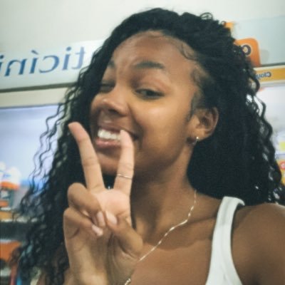 sualisa_'s profile picture. 🤘🏾essa mãozinha significa mt coisa kkk https://t.co/isdlEelnLQ