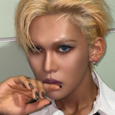 hyrulecalamity's profile picture. at least #2 hyun stan || @REINERVISI0N