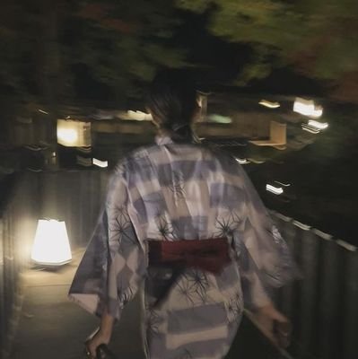 lovingsso_'s profile picture. Webtoons, manhwas & midnight reads 📚🌙