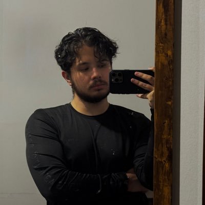 Santiagroj5's profile picture. Estudiante de psicología. Hater #1 de Freud. Ocasionalmente me gusta leer filosofía. Cinefilo y Swiftie. Vivo por Federico Santiago Valverde y el Real Madrid