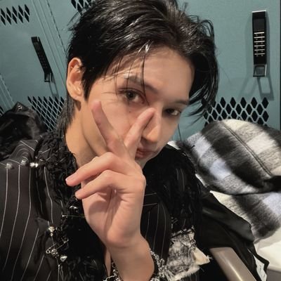 franmiomeguita's profile picture. soy alfa pero me pongo omeguita con @LovelyChoiJong