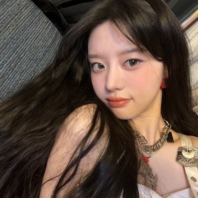 heurian_19's profile picture. 