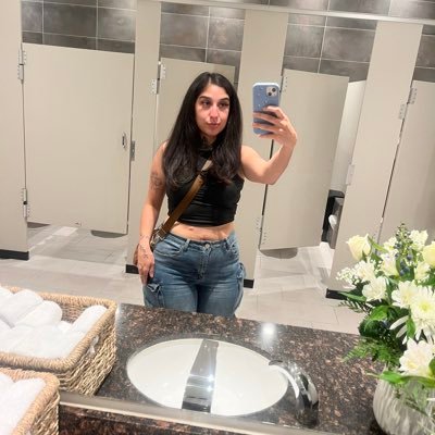 kasmagana's profile picture. 