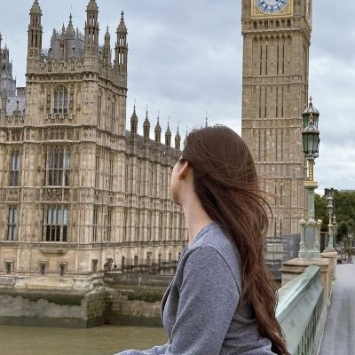 AnasNas35's profile picture. I look like daisy, but I smell like a wild rose