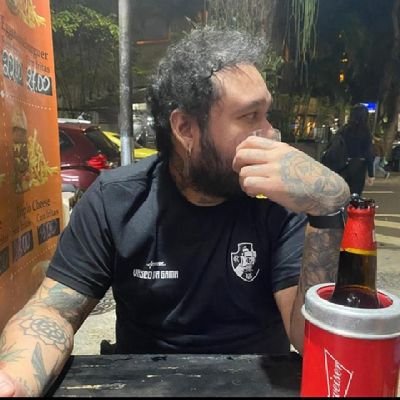 camaradinhomax's profile picture. Tranquilista sambando de chinelo, resenha e marola. RJ sambatown & Futebol. Roteirista da Livemode.  Microdocs de rua.