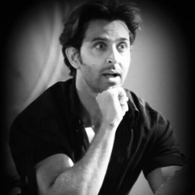 Candid_HRavii's profile picture. 