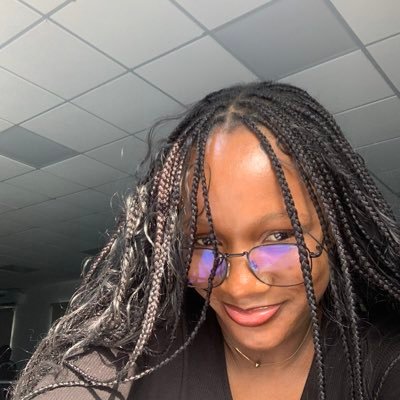 _dsgnr's profile picture. Jesus loves you ✨ || Digital Product Designer || PM || I photograph people sometimes