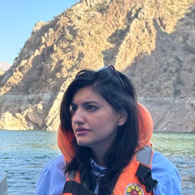 _z_danaei's profile picture. معمولی تر از اونی که اینجا چیزی بنویسم و غیرمعمولی تر از اونی که خالی باشه.