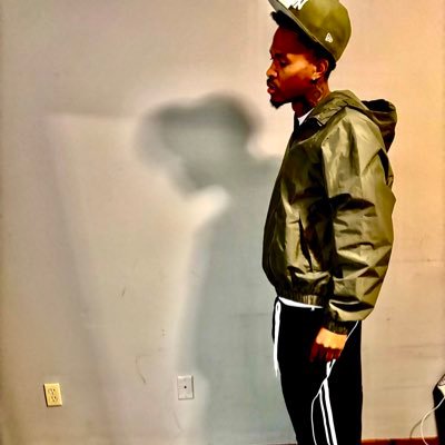 Pape4ts's profile picture. soon ima be back to myself…