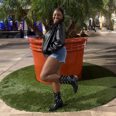 SincvrelyShae's profile picture. niggas give me heebiejeebies | ♀