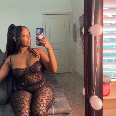 TanaFinn's profile picture. Hi,it's your girl Tana🥰(New backup account)
Here for fun,flirty vibes i don't bite self booking and be humble😊