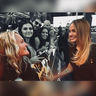 GiovannettiSofi's profile picture. ☀️  Maestra, educatrice👩🏼‍🏫 SMM📱  Autrice✍🏼 Comparsa🎬  📘”Quanta luce fa un sorriso” è il mio nuovo libro!✨