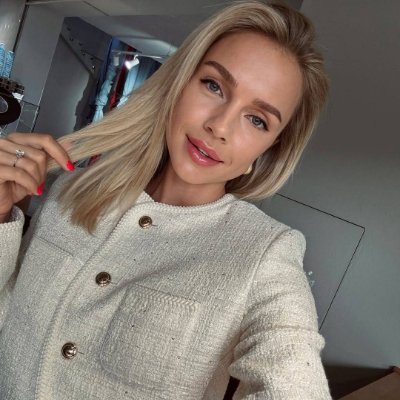 Olly_vhia's profile picture. Businesswoman-Ceo of Connoly leather Inc. 🇺🇸  #HarleyDavidson #ladyrider #BIGBIKE #MAGA #Christian✝️ ❌ Porn  ❌ NO TO FAKEPROFILE  ❌ BOTS