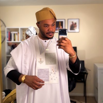 DemoOfUK's profile picture. - Storyteller | Fictions | Standup