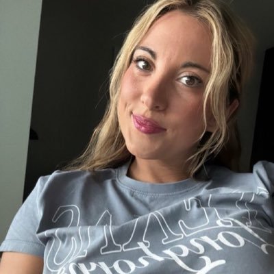 Dc354091Dc's profile picture. fake people don’t surprise me anymore loyal people do 🫠