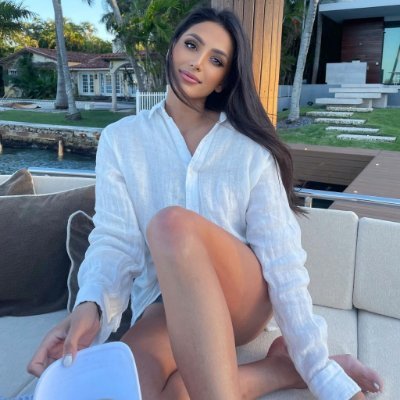 Luna_558's profile picture. #US🇺🇸#CA🇨🇦|
Adventure-seeker, nature-lover, always-dreamer