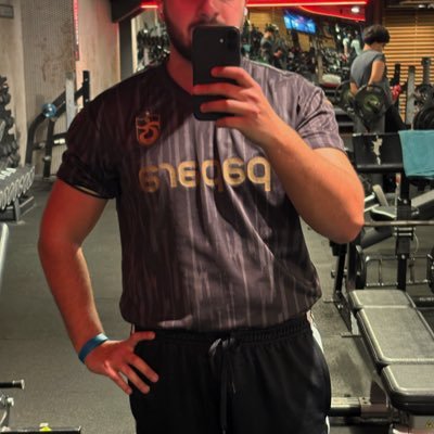 oflimafya's profile picture. yaram sızlar ağrır başım