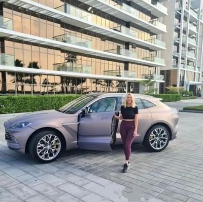 Alive5253's profile picture. DM me if you get chance to came across my profile and need help with bills 💸💸💸