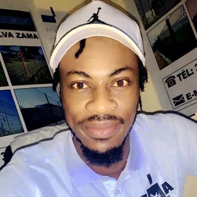 Ya13Ni31719's profile picture. entrepreneur artiste,