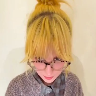 yelyahcareful's profile picture. Paramore fan since '07, certified gamer™️, drag race connoisseur