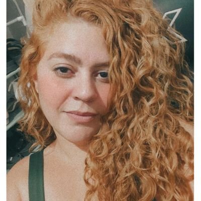 Thaissegtowick's profile picture. • Filha de Cristina e neta do seu Lori.
• Mãe de gente e de pets.
• Feminista, umbandista e a porra toda.
• Paraense vivendo no cerrado.