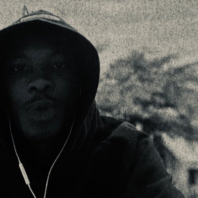 fike_lomo's profile picture. A mix of sage and wanderer… 💍