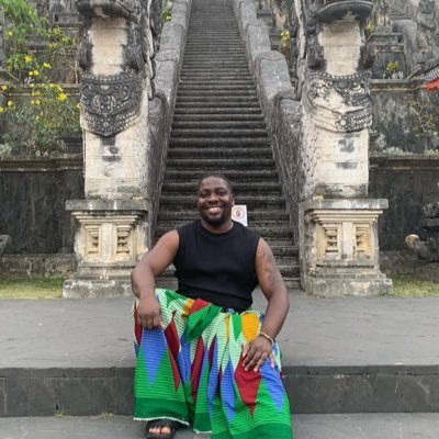 vonchalant_'s profile picture. Woke up and told myself you a king.. #Navy #Gryffindor