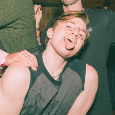 knifesystem's profile picture. okie dokie, Annie Oakley- GLAAD/Gayming/RINGO award winner (DC, Image, WBW, DH, Abrams, F(r)iction) https://t.co/t2gm2DsPZj they/them bi