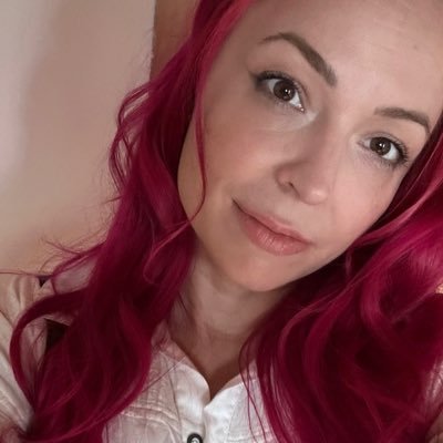 candyflaws33's profile picture. shy. nerd. weirdo. lover of animals and bad jokes. nsfw tweets/retweets. she/her