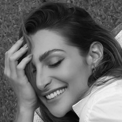 tweetskeh's profile picture. taylor swift mude a profecia