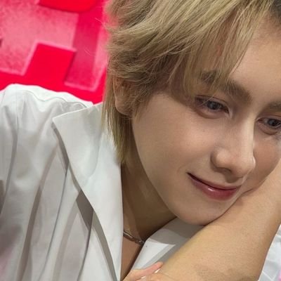 Saltar_Rebotar_'s profile picture. Cuenta de Fans.
Mi pequeña Utopía #TGT4EverSmartBoom #Betus #Auralis #Syra #Area86 #Formoon #BabeCats #PooHHooPers