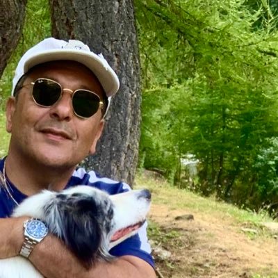 alepertutti's profile picture. 🇮🇹 🖤💙 imprenditore