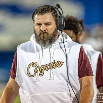 Coach_LColvin's profile picture. Father, Husband, Educator and Associate Head Coach/Offensive Coordinator/Recruiting Coordinator for @HHS_Coyote_FB #YotesUp #BuiltDifferent Isaiah 6:8